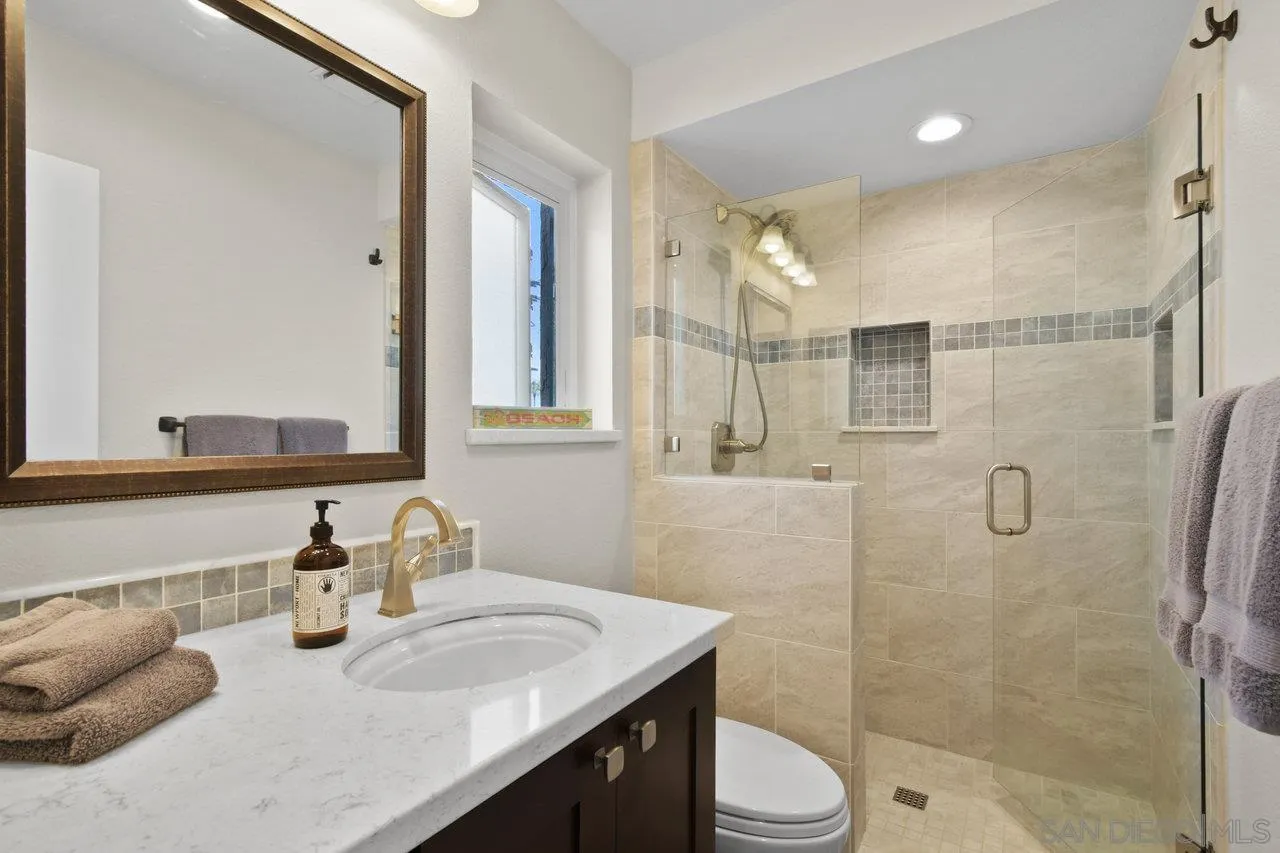 Photo #20: 250033608 Listing: Photo #20