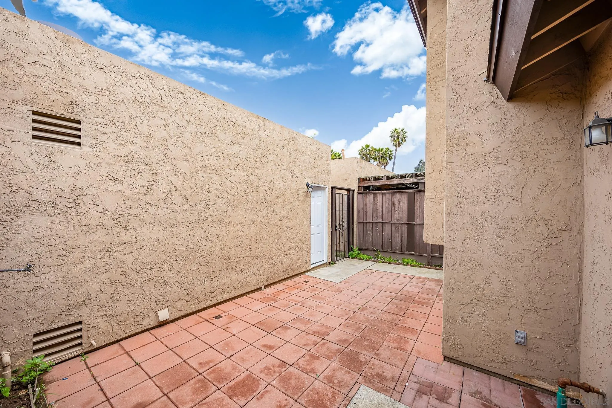 Photo #33: 250033613 Listing: Photo #33