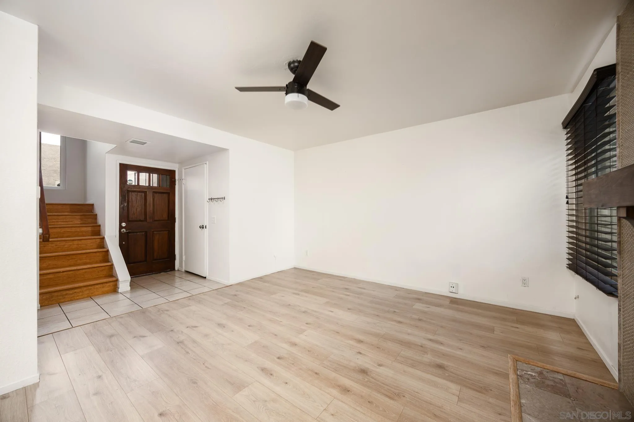Photo #6: 250033613 Listing 