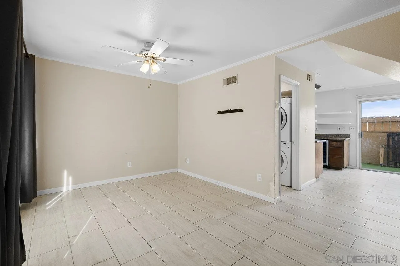 Photo #5: 250033630 Listing 