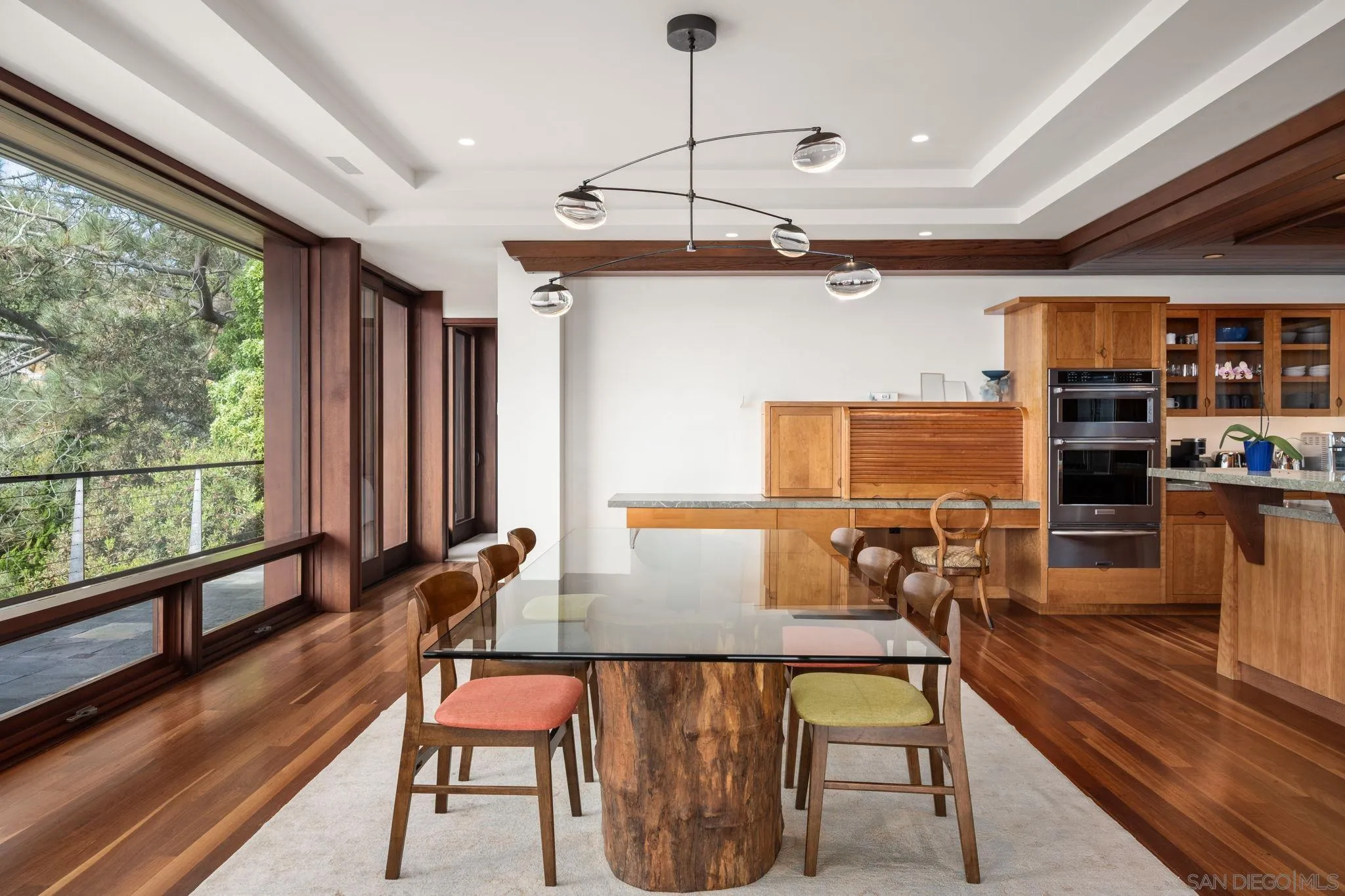 https://cdn.realtyfeed.com/cdn/127/250033631/2c601744824543c89c6ab26dc83daad8.webp