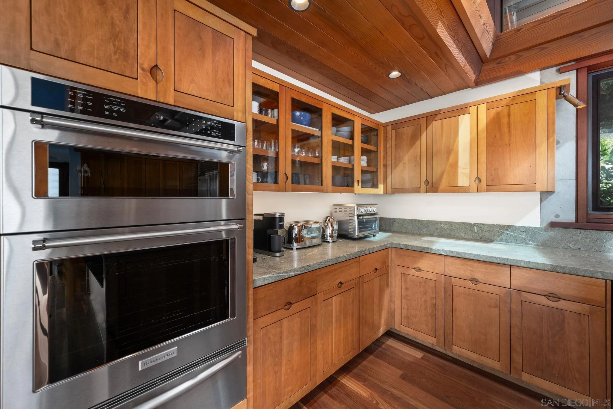 https://cdn.realtyfeed.com/cdn/127/250033631/3c3f5d72b50a5e3eedf031a7267b7990.webp