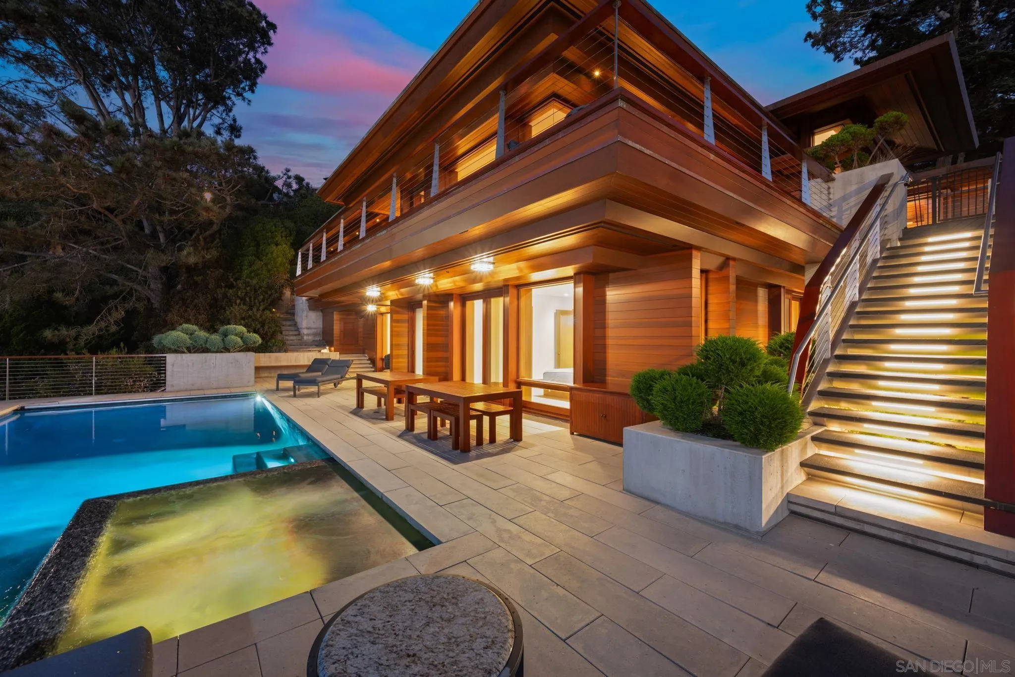 https://cdn.realtyfeed.com/cdn/127/250033631/691e539159a6c31d11e91fe499b6396c.webp