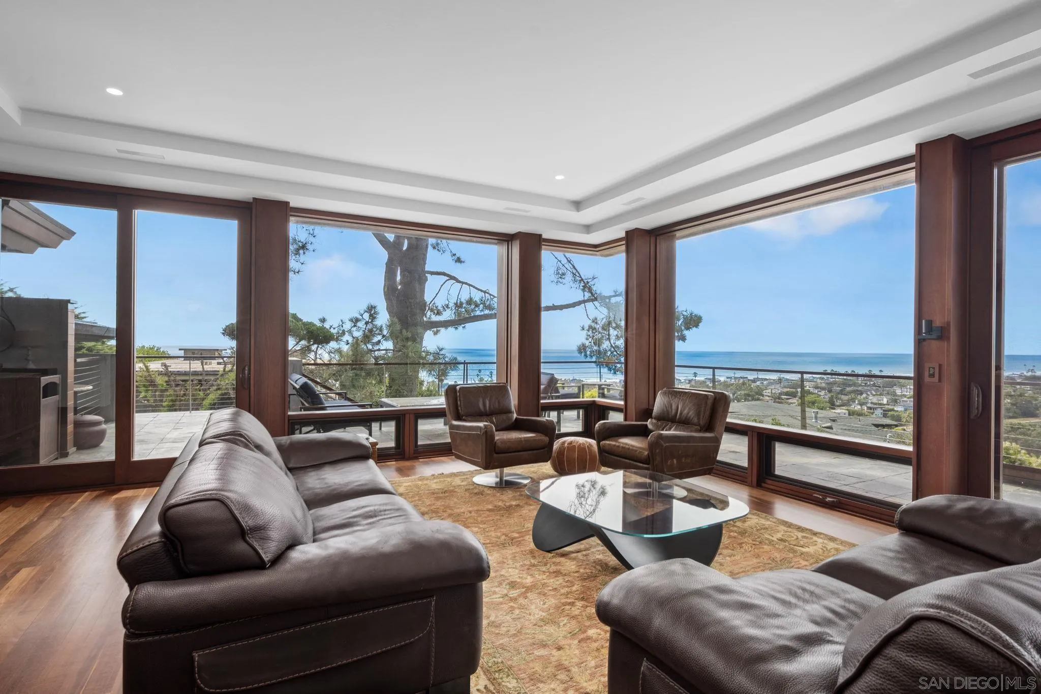 https://cdn.realtyfeed.com/cdn/127/250033631/7a3d704e9ff86c7a800e84d7ddf0514d.webp
