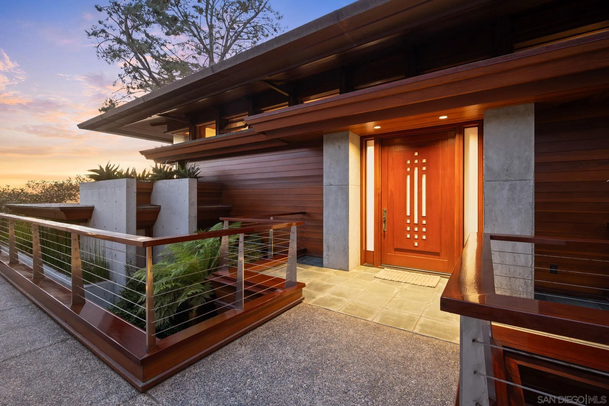 https://cdn.realtyfeed.com/cdn/127/250033631/bd72c92fbc54585ee4e5131213d6ce0a.webp