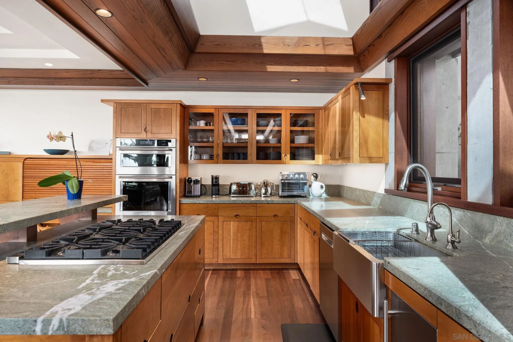 https://cdn.realtyfeed.com/cdn/127/250033631/d12c293ae20ee3648c3cd4f267cbf43d.webp