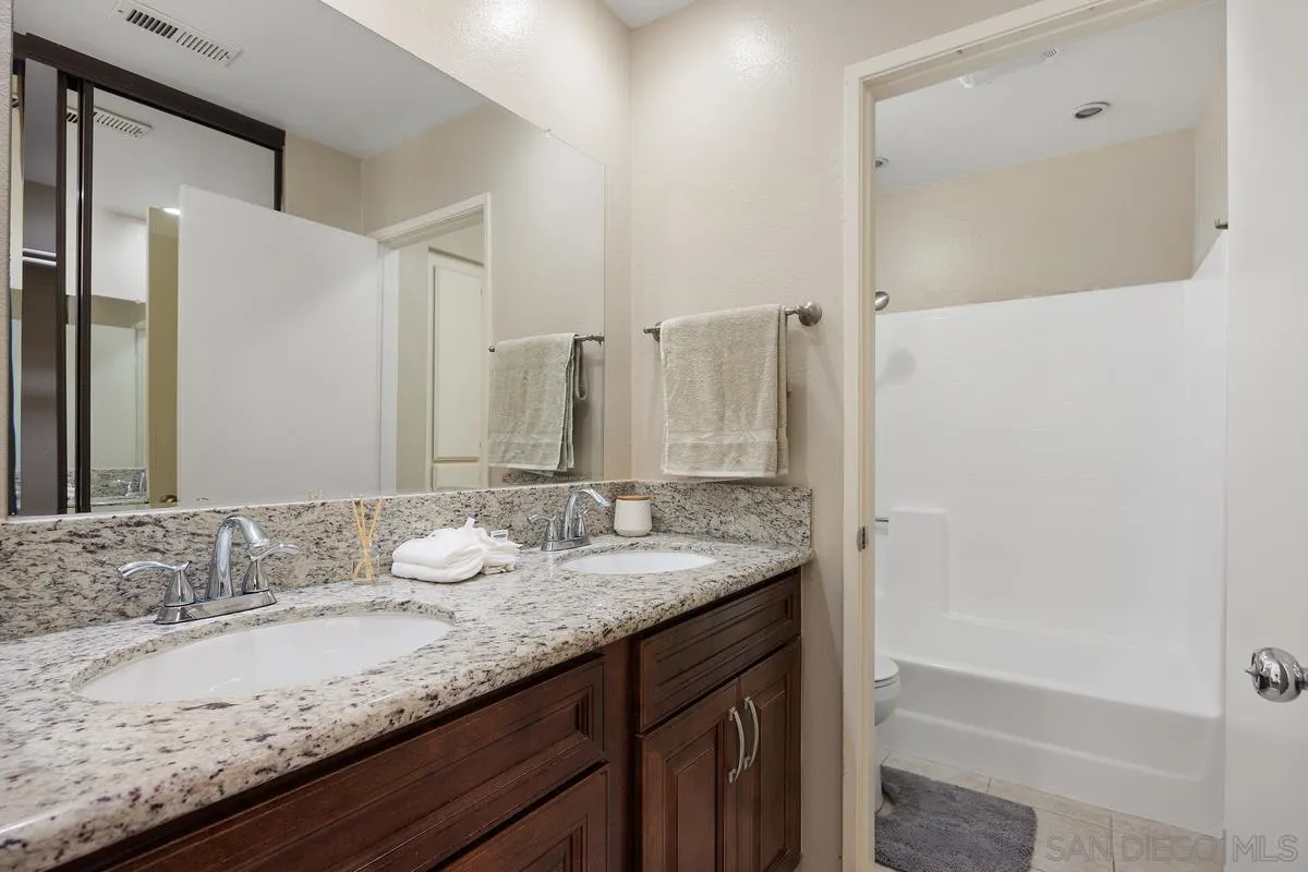 Photo #18: 250033632 Listing: Photo #18
