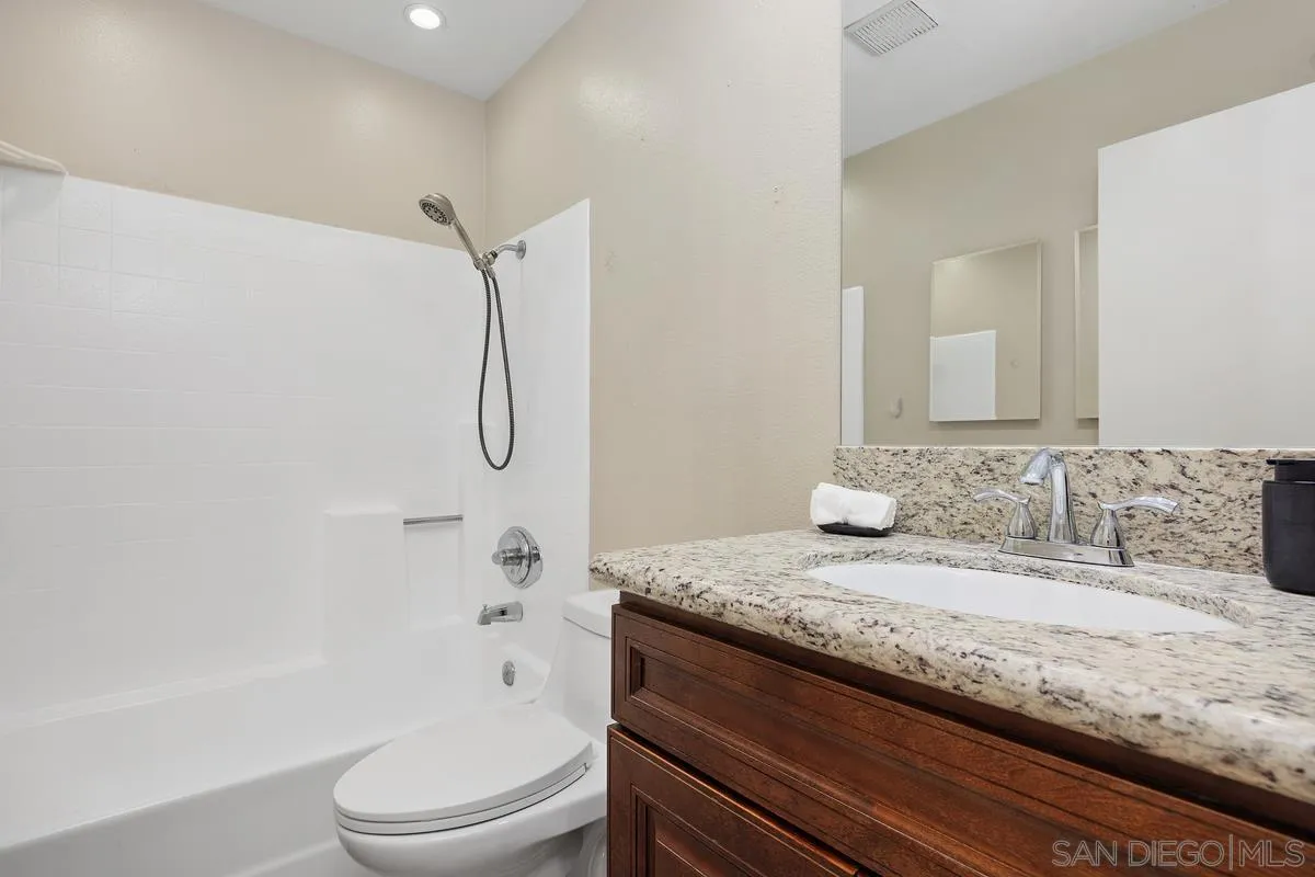 Photo #22: 250033632 Listing: Photo #22