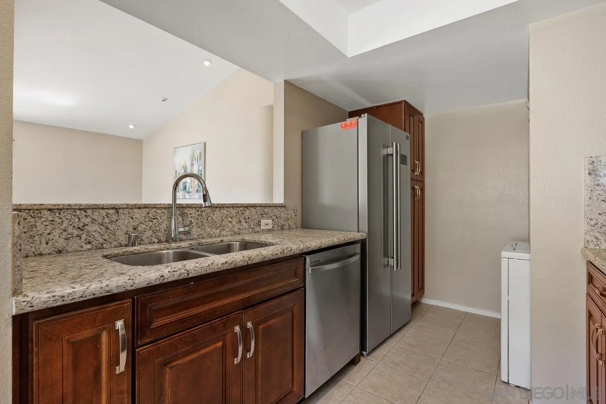 Photo #11: 250033632 Listing: Photo #11