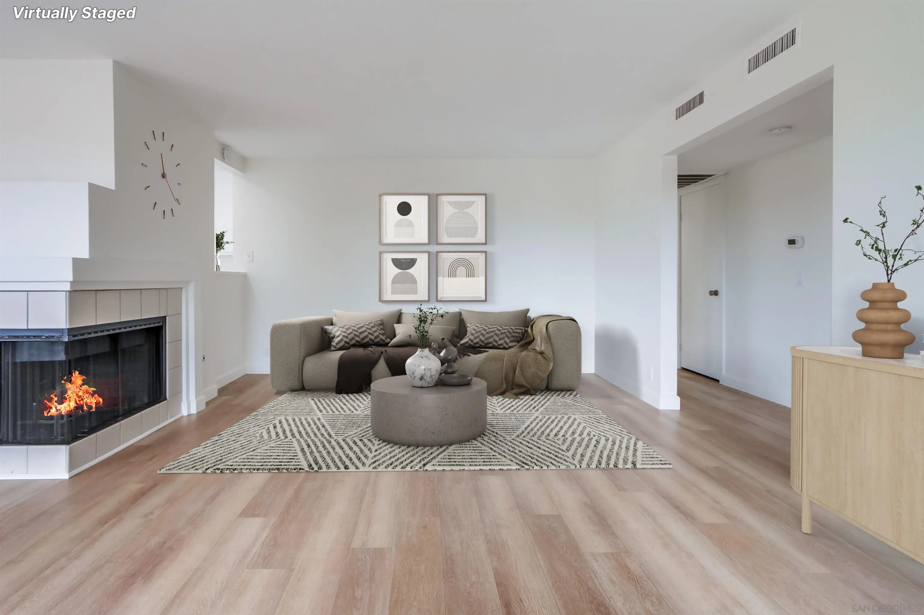 Photo #4: 250033646 Listing 