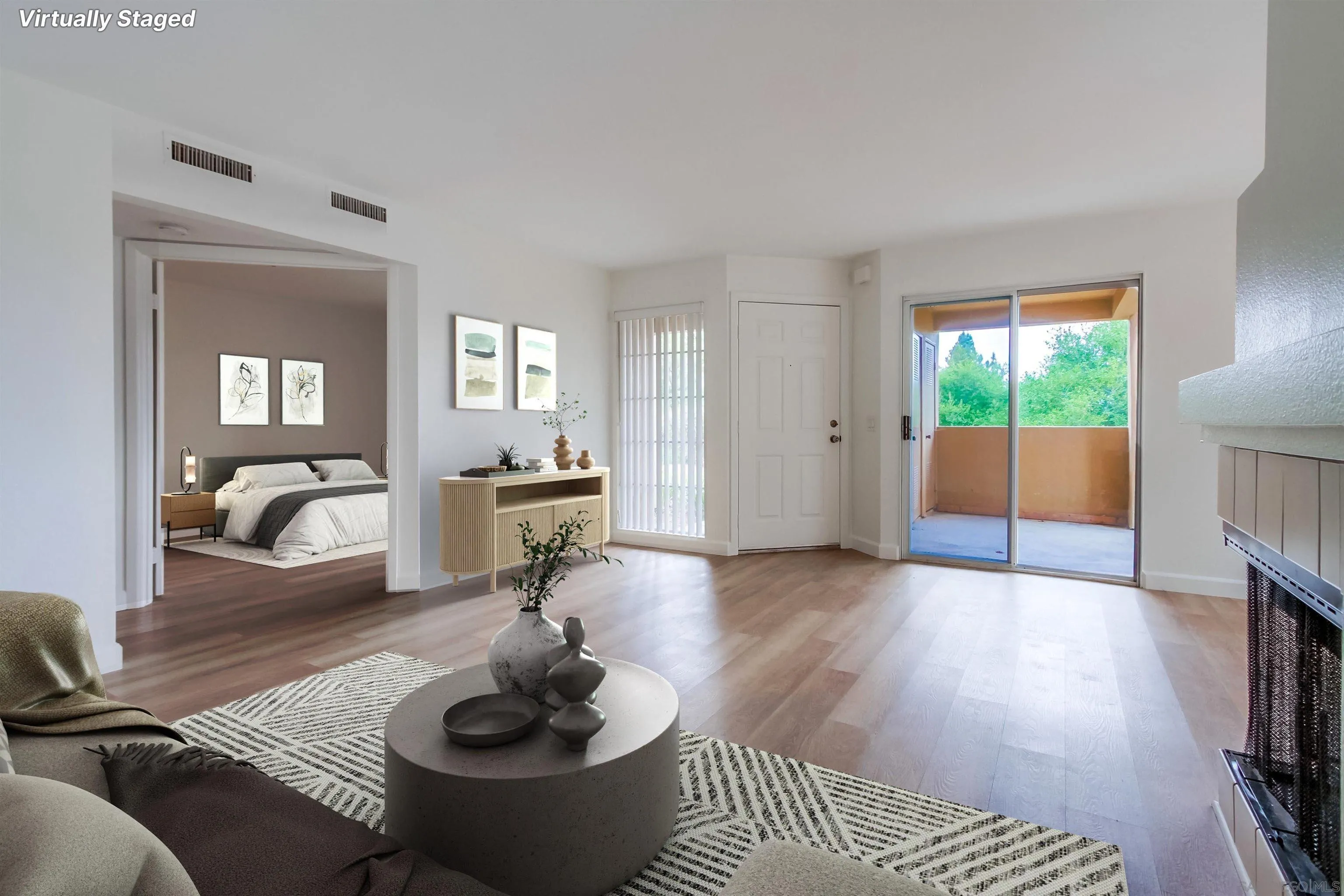 Photo #5: 250033646 Listing 