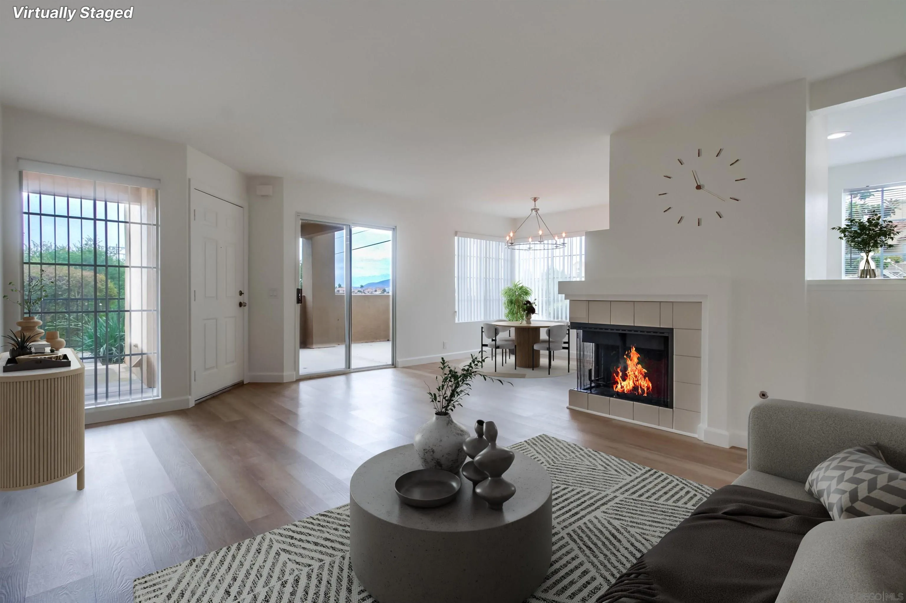 Photo #3: 250033646 Listing 