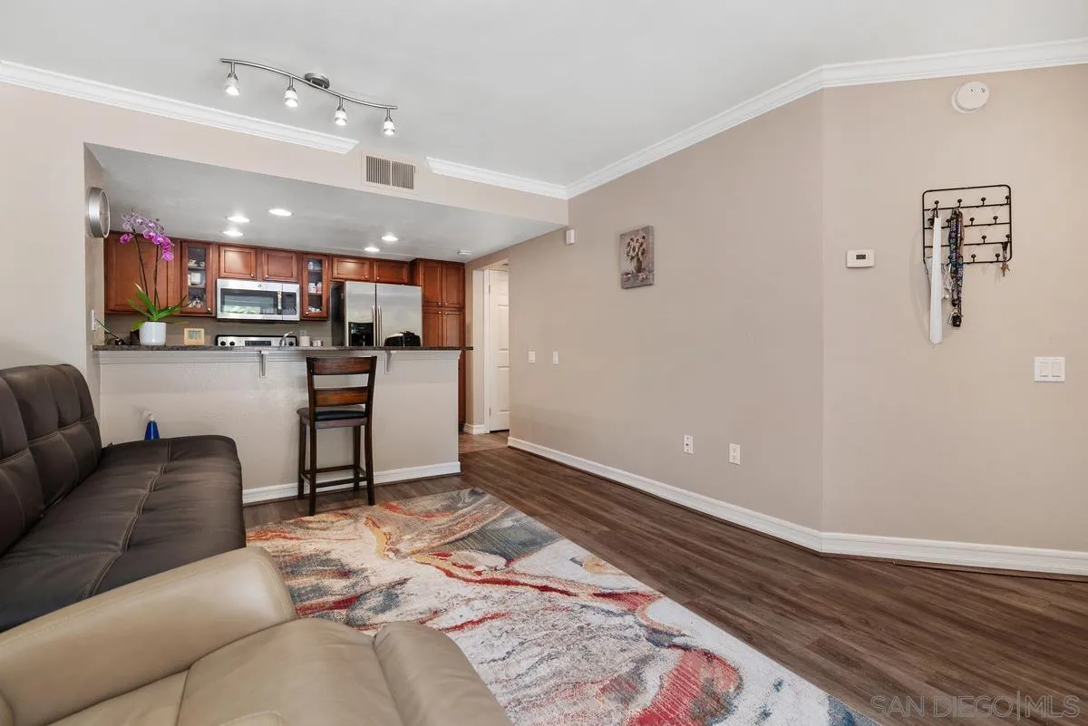 Photo #5: 250033650 Listing 