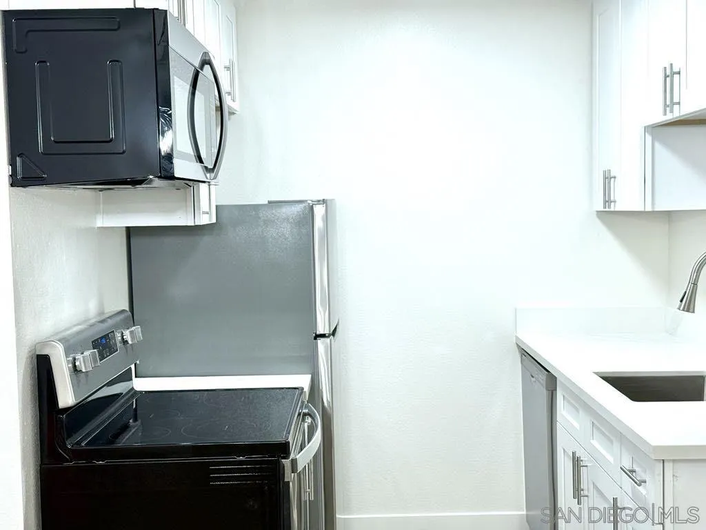https://cdn.realtyfeed.com/cdn/127/250033653/195651df2aca88a706a03b4956b40f22.webp