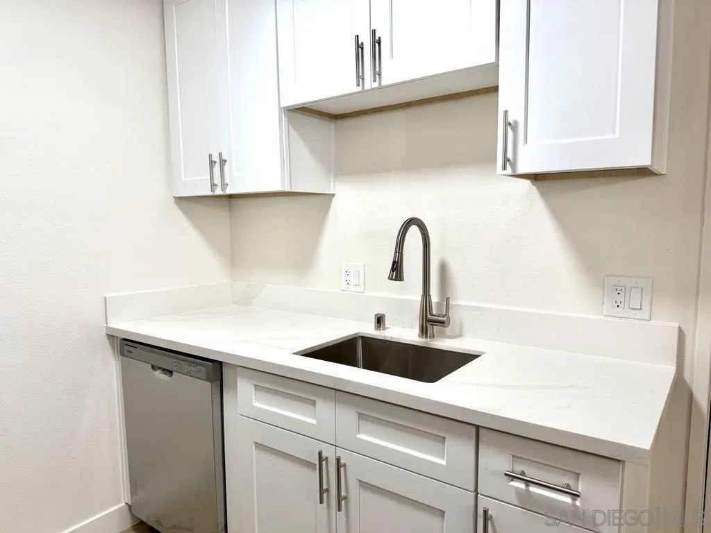 Photo #2: 250033653 Listing 