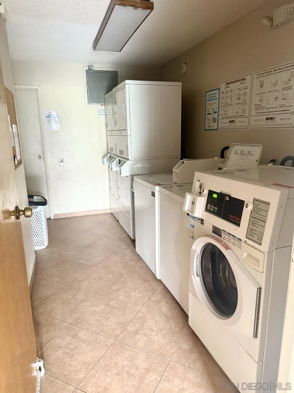 https://cdn.realtyfeed.com/cdn/127/250033653/5ea8935268876d6065e44103560180eb.webp