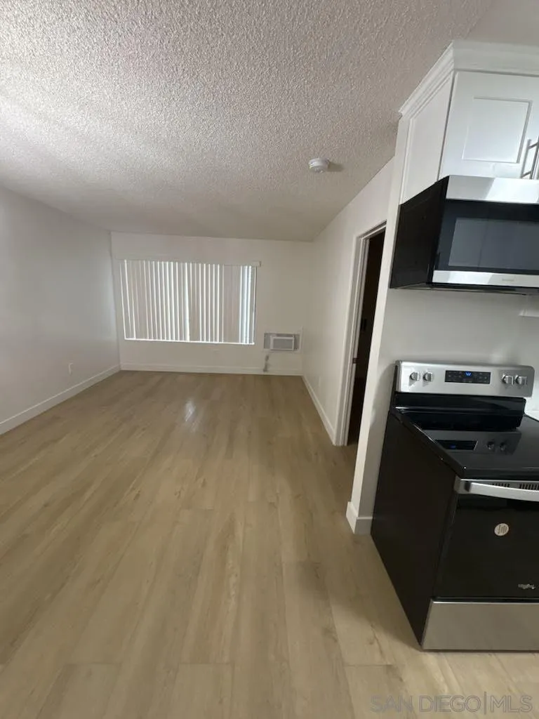 https://cdn.realtyfeed.com/cdn/127/250033653/7a6ae46f050aa535cb0bf51706975671.webp
