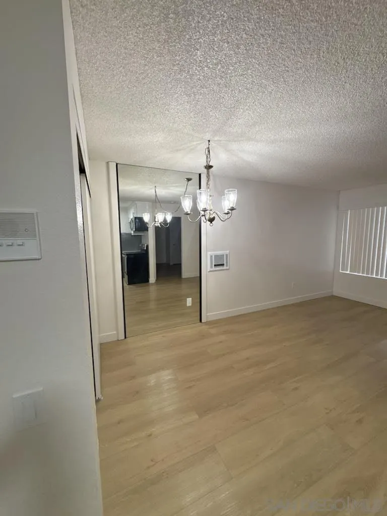 https://cdn.realtyfeed.com/cdn/127/250033653/a501306e574e2be4269b716ae7dd7e3b.webp