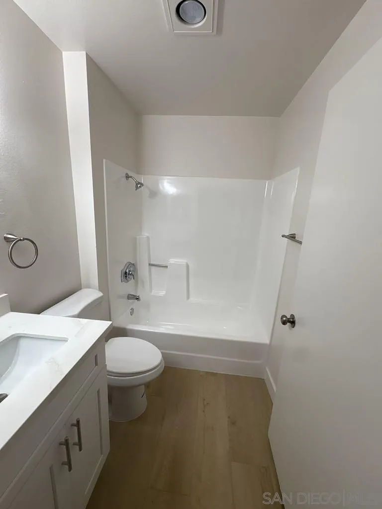 https://cdn.realtyfeed.com/cdn/127/250033653/a9bf8195b1ee5f11784cdbd0e29b951d.webp