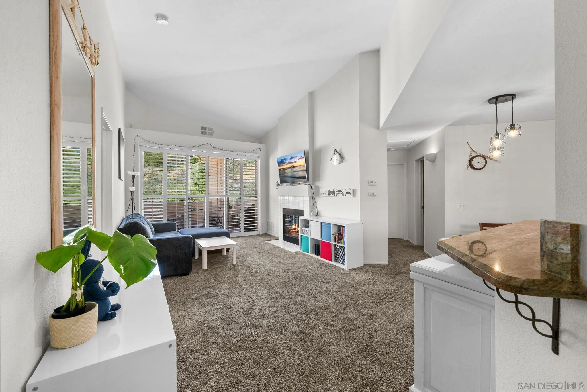 Photo #3: 250033654 Listing 