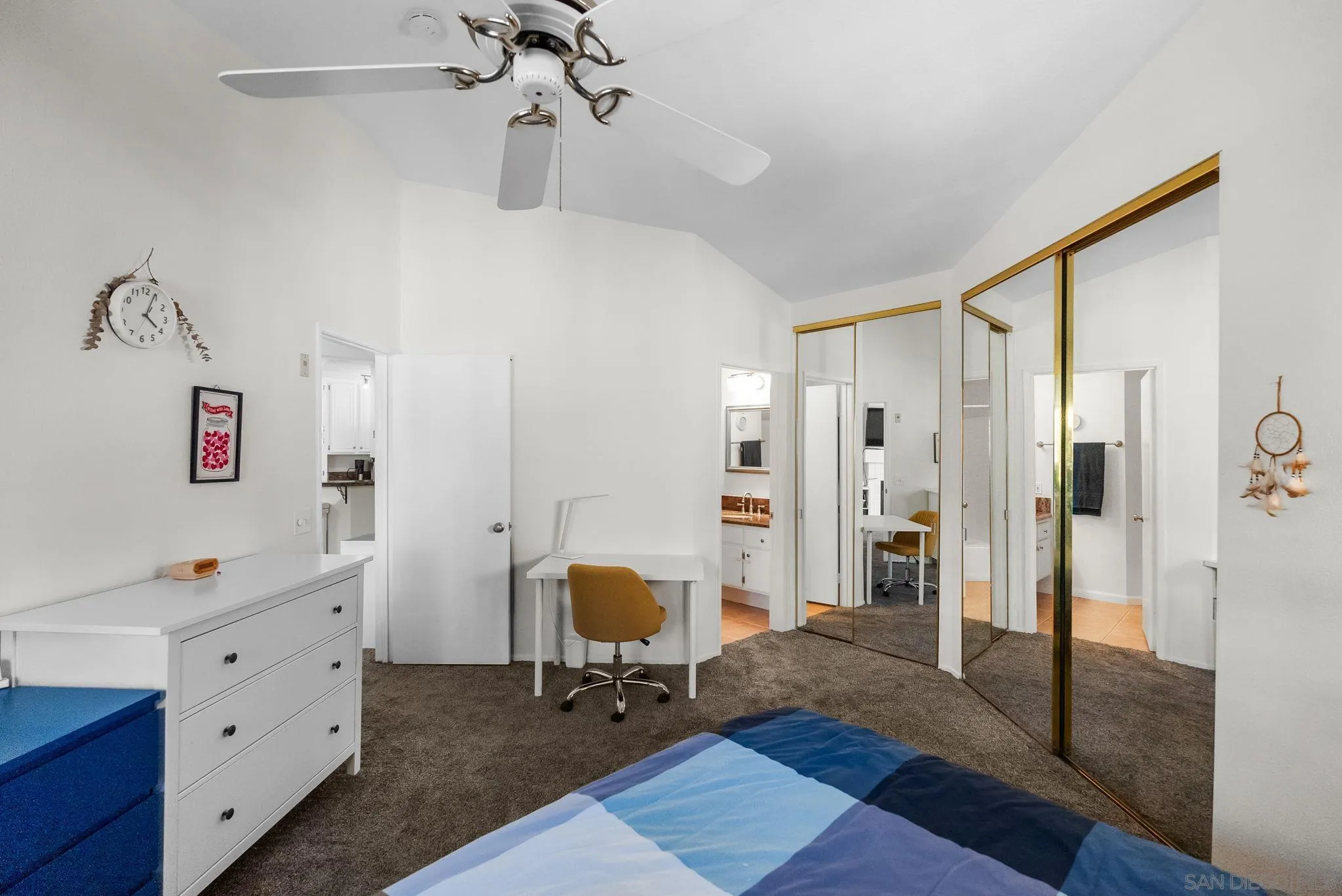 Photo #11: 250033654 Listing: Photo #11