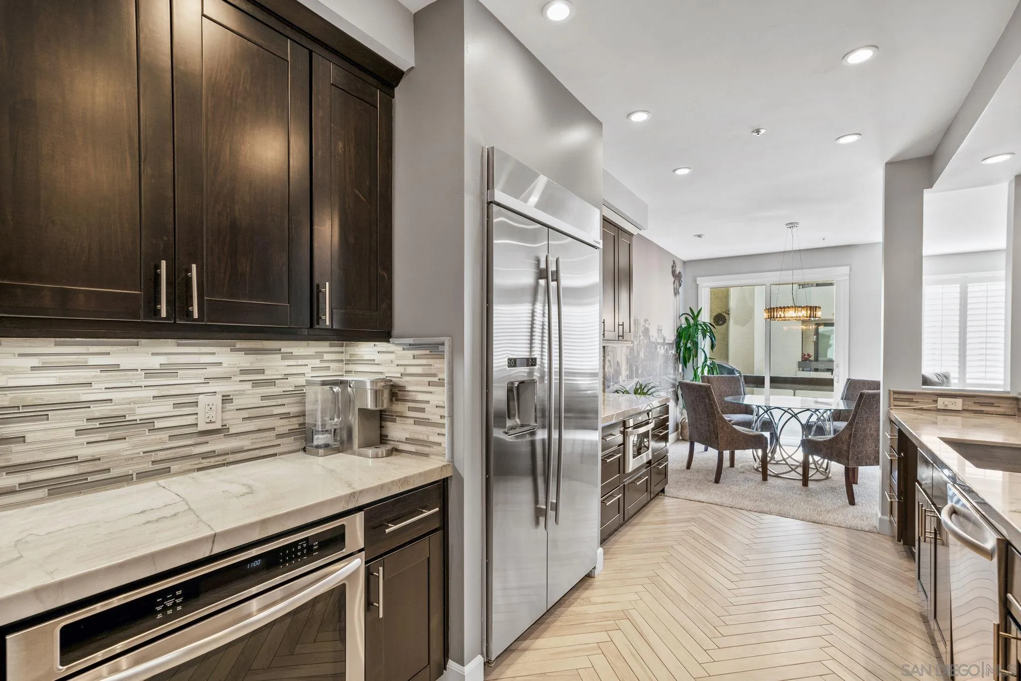 Photo #4: 250033655 Listing 
