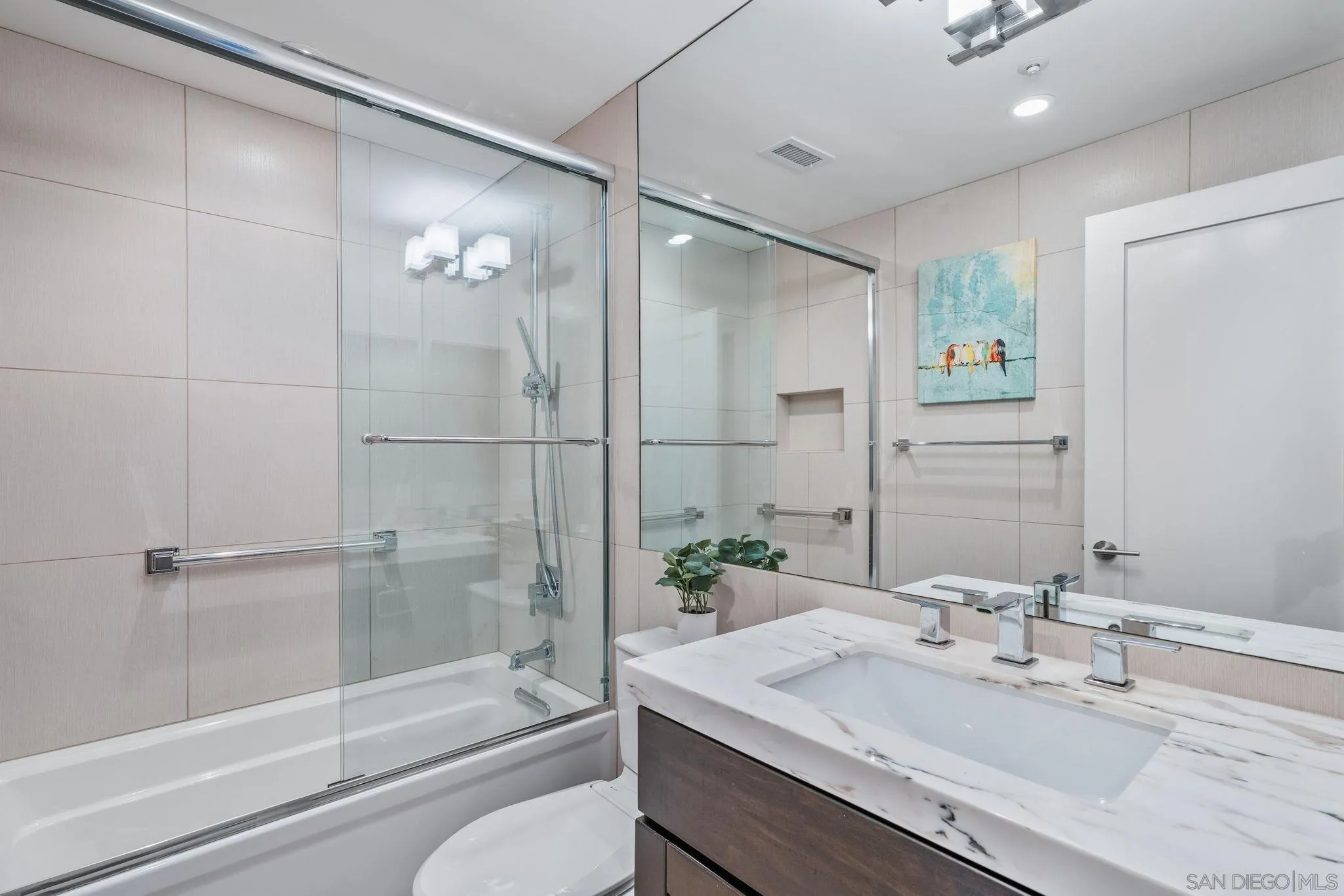 Photo #13: 250033655 Listing: Photo #13
