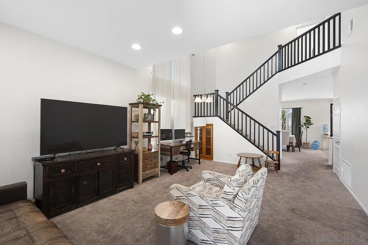 https://cdn.realtyfeed.com/cdn/127/250033657/253fd85f41b6c26007d8538e4f0bf955.webp