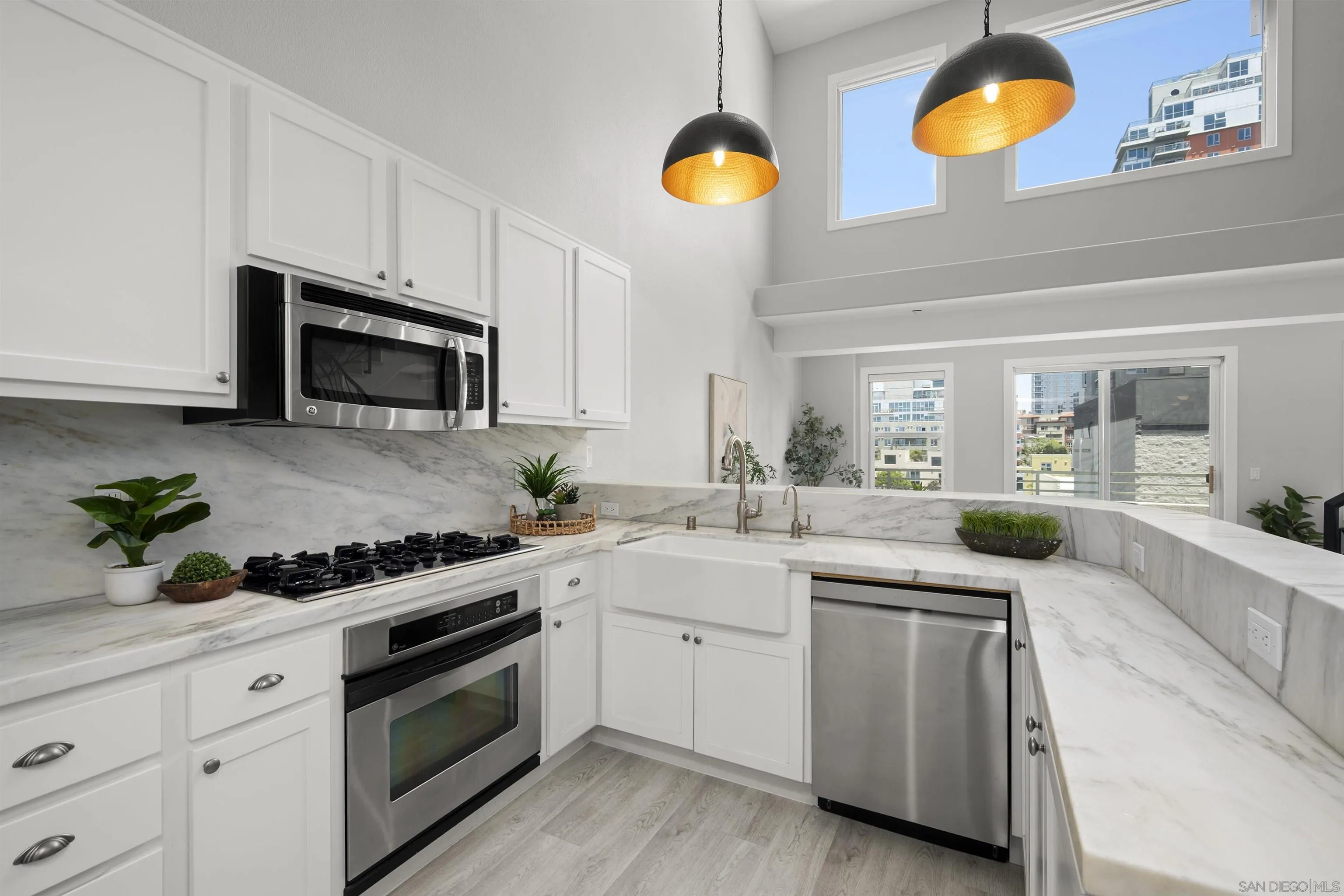 Photo #3: 250033660 Listing 