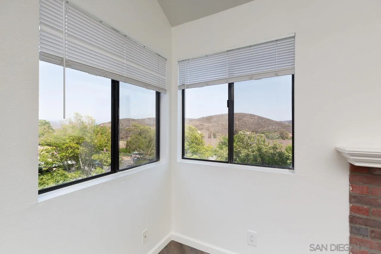 https://cdn.realtyfeed.com/cdn/127/250033661/07b67b4463a2ca90e7e9a8e9e22cce32.webp