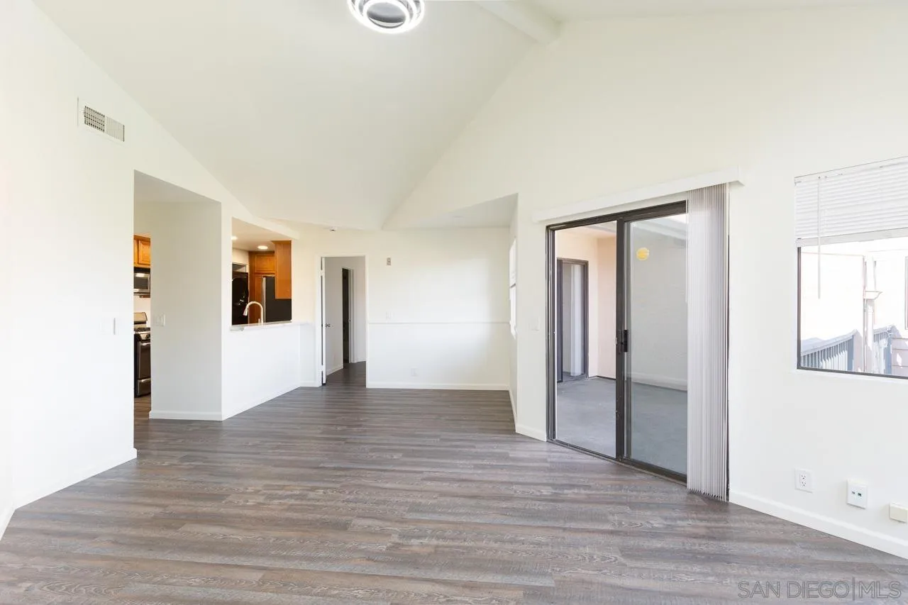 https://cdn.realtyfeed.com/cdn/127/250033661/12790e15a2cddb3fe9a4b626cc9480e2.webp