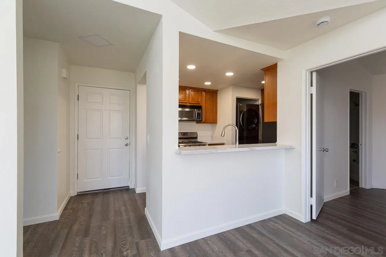 https://cdn.realtyfeed.com/cdn/127/250033661/36848a2f9abd32d297c294b07c738ba8.webp