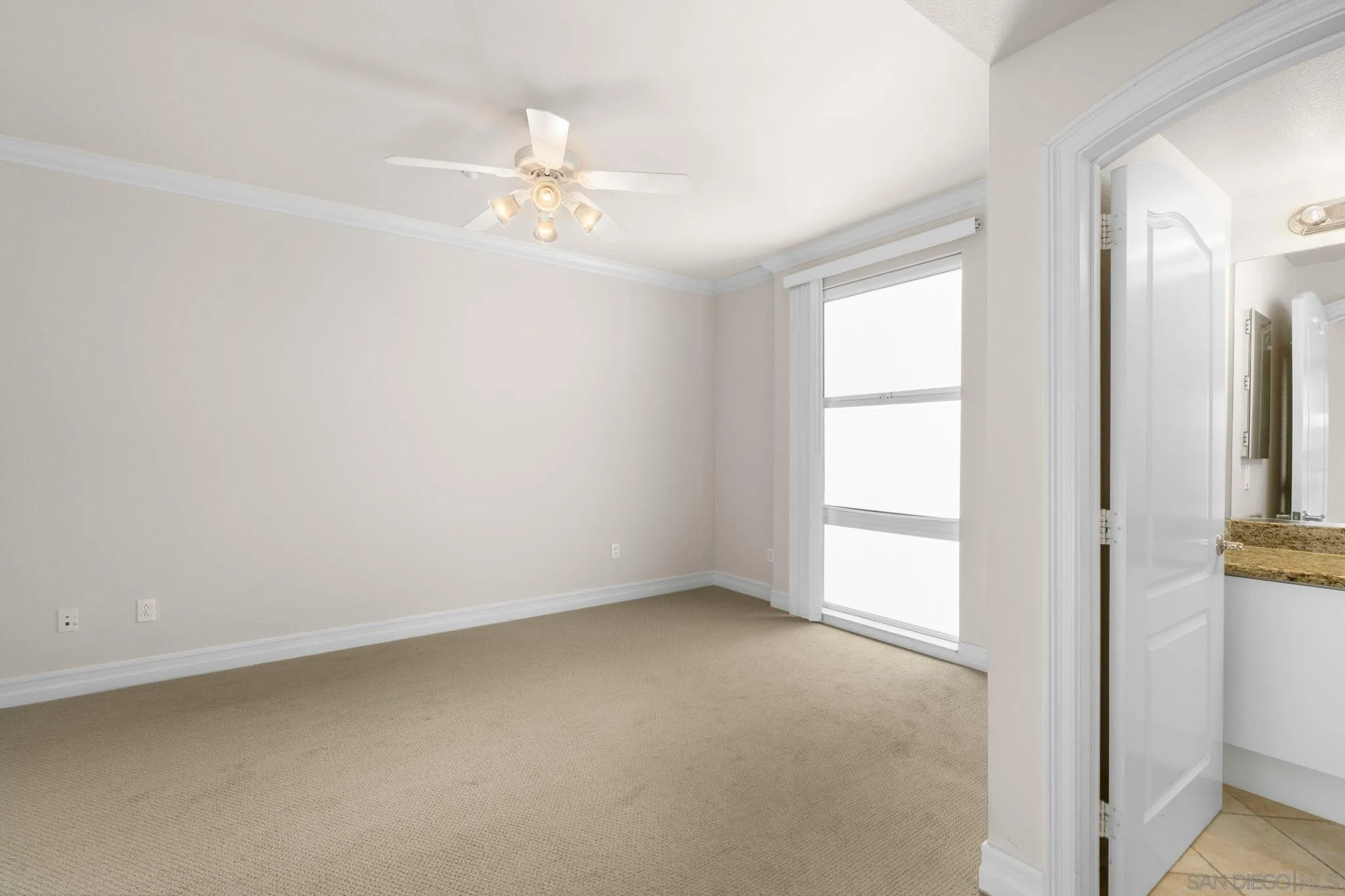 Photo #12: 250033664 Listing: Photo #12