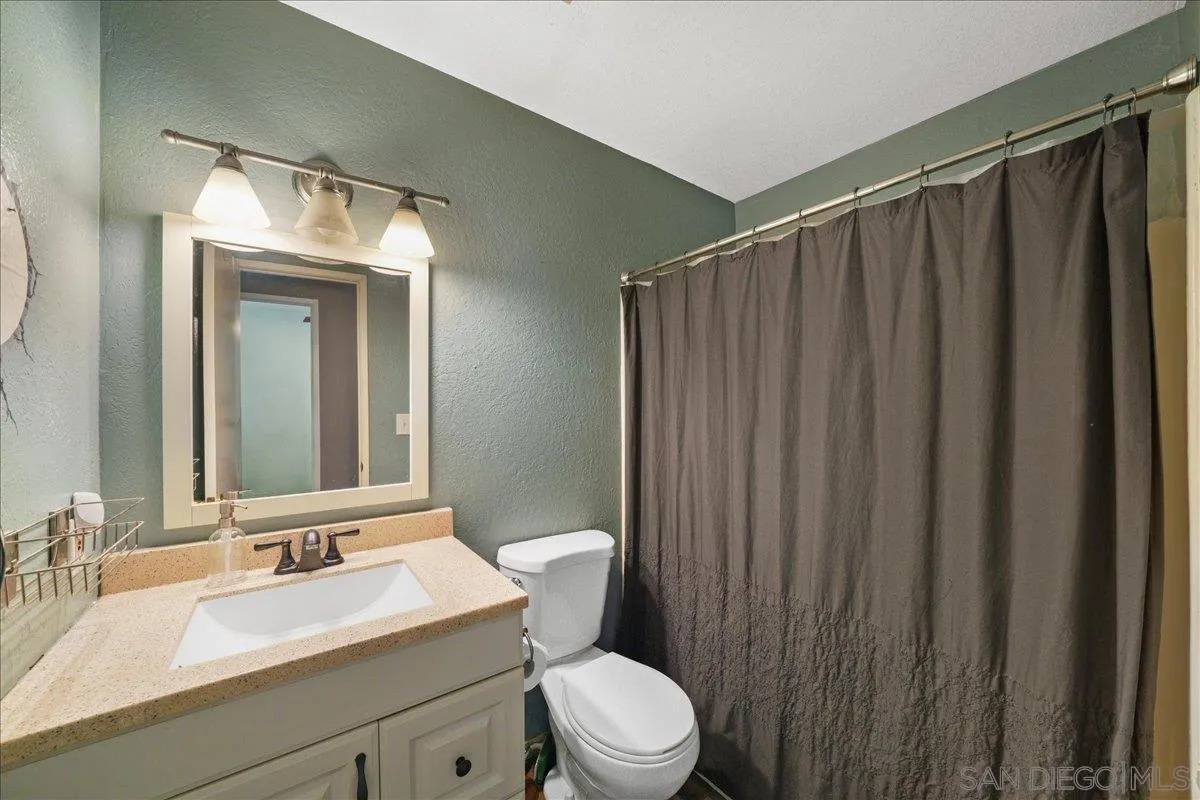 https://cdn.realtyfeed.com/cdn/127/250033678/a9910e6bdfa9ab6995b81ea95113357e.webp