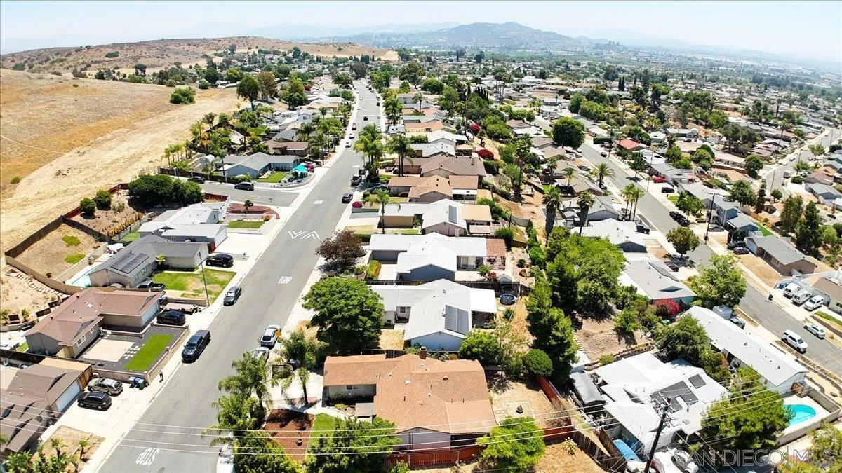 https://cdn.realtyfeed.com/cdn/127/250033678/ff8cd717e9003b2acf530d55b878103c.webp