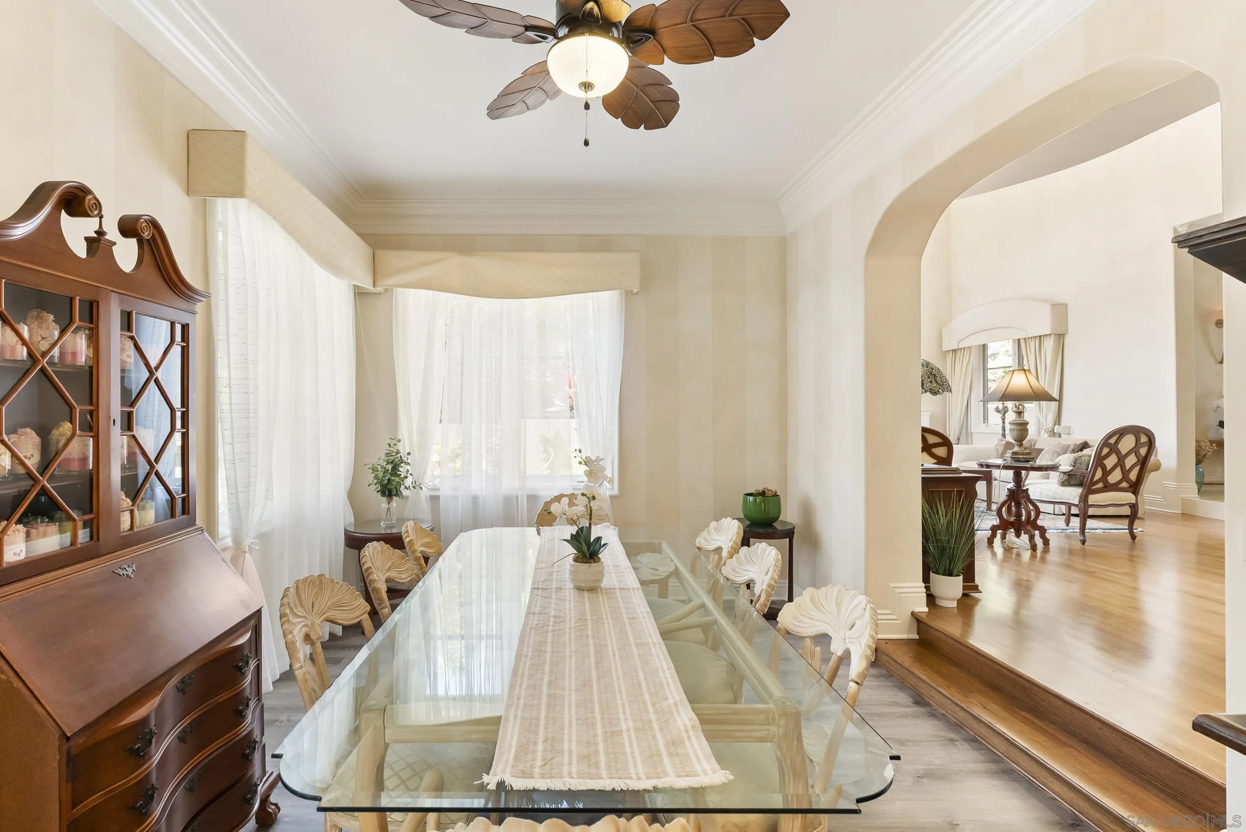 https://cdn.realtyfeed.com/cdn/127/250033679/09ad1d366a397eb8307f797c10817554.webp