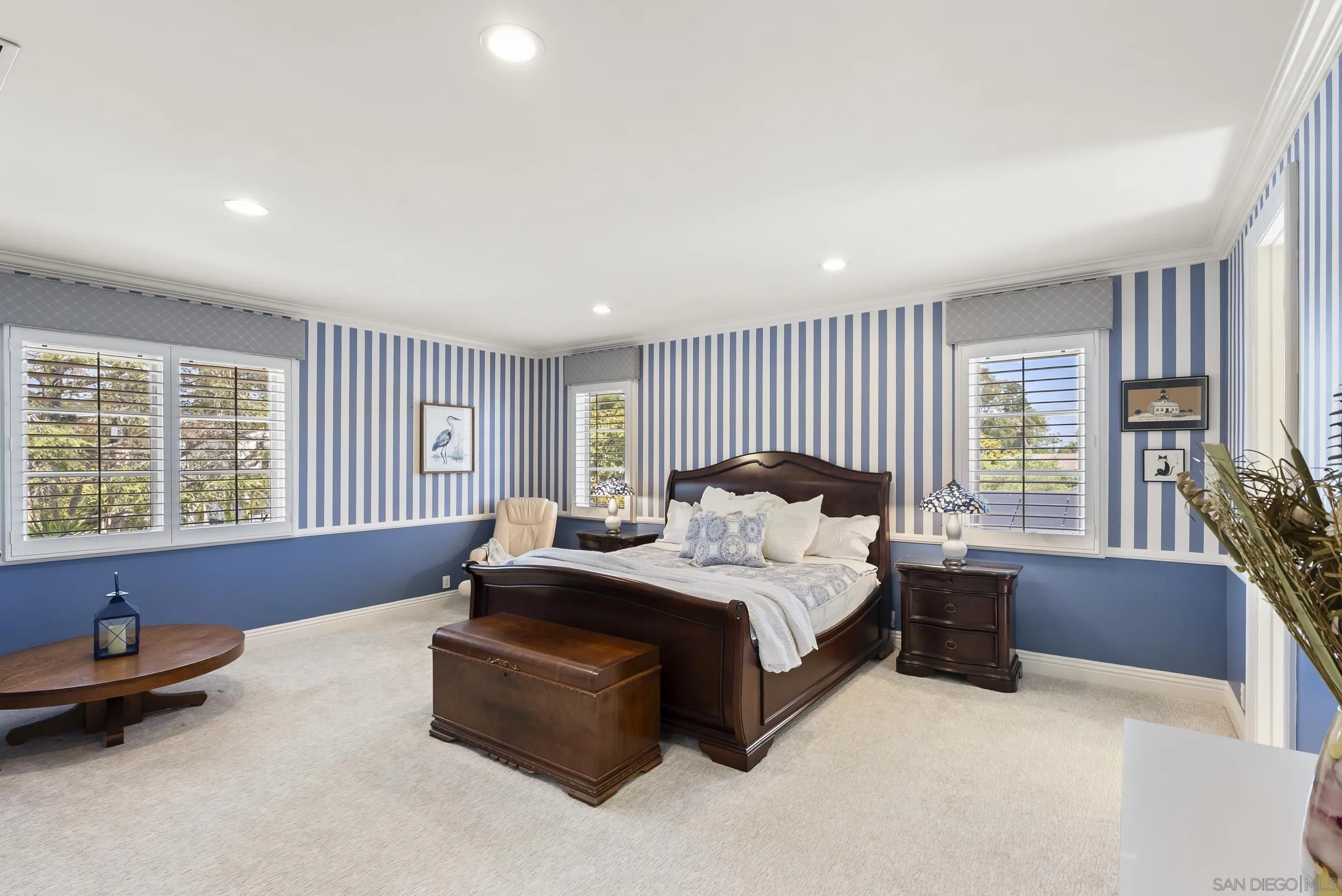 https://cdn.realtyfeed.com/cdn/127/250033679/192e1336ece3945d4ac824e68b706750.webp