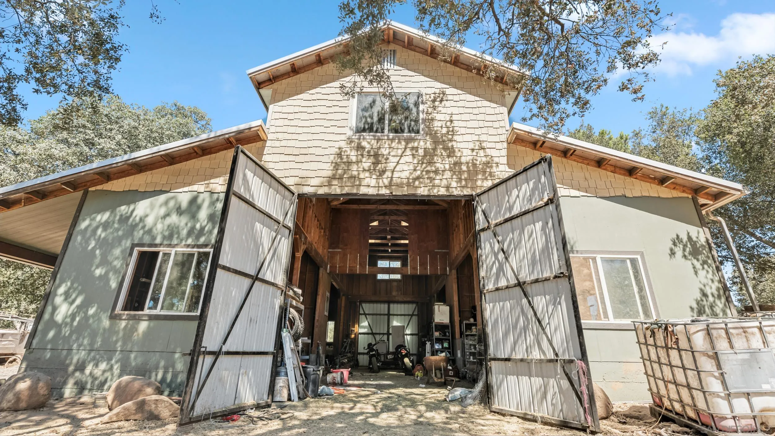 https://cdn.realtyfeed.com/cdn/127/250033683/88121b0034e42d0f6a6df4bae5de5ad2.webp