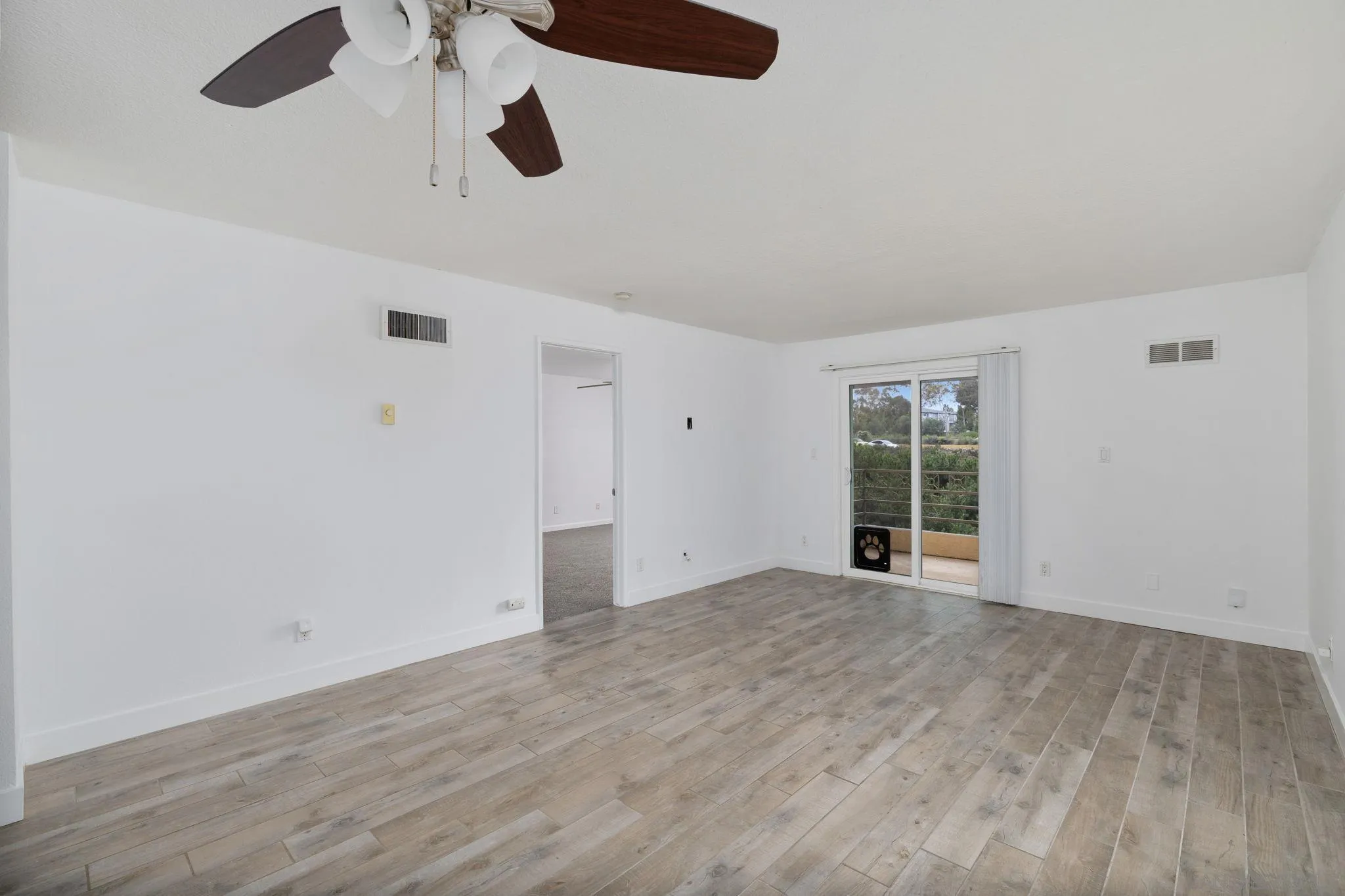 Photo #9: 250033688 Listing: Photo #9