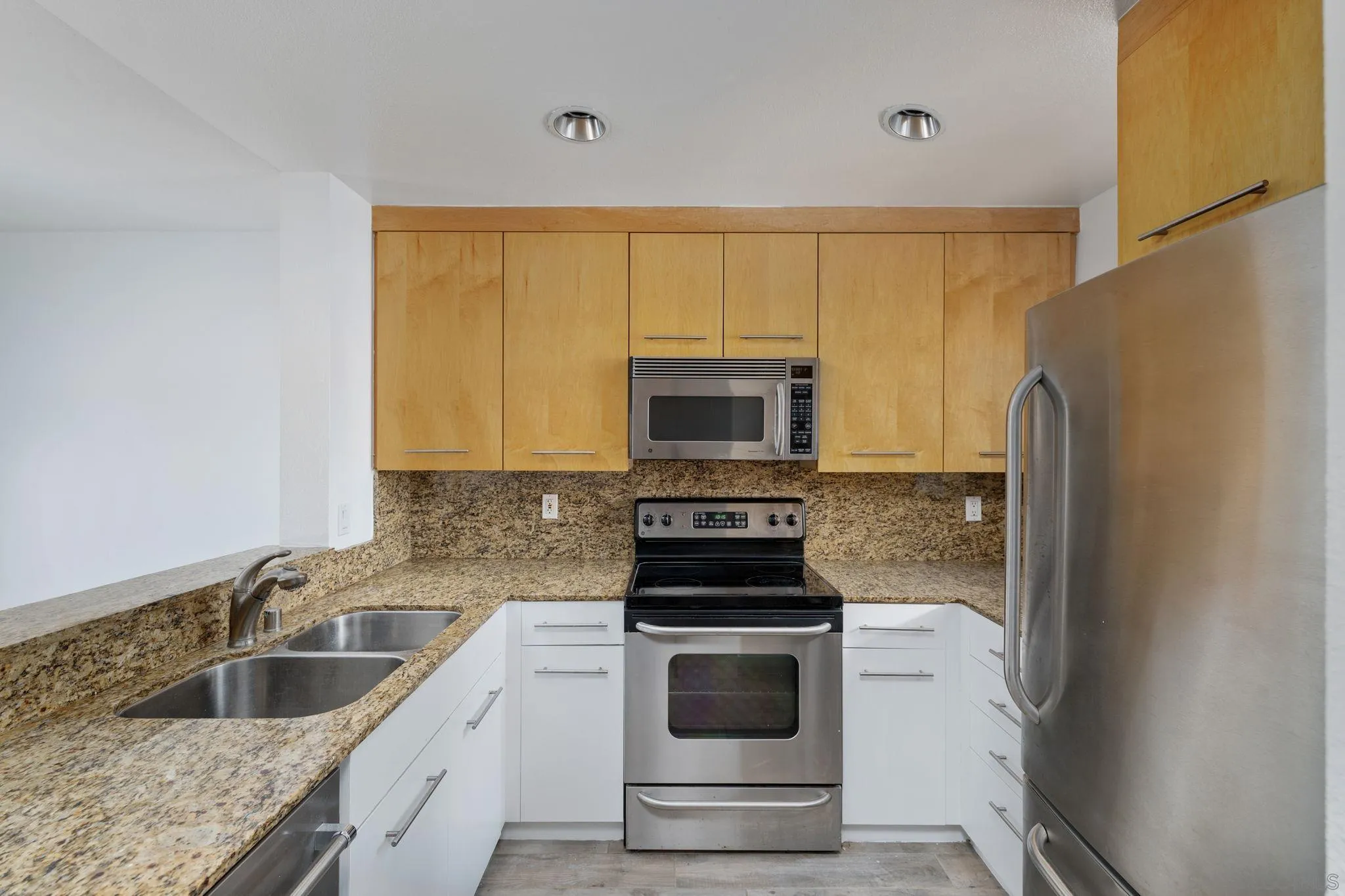 Photo #4: 250033688 Listing 