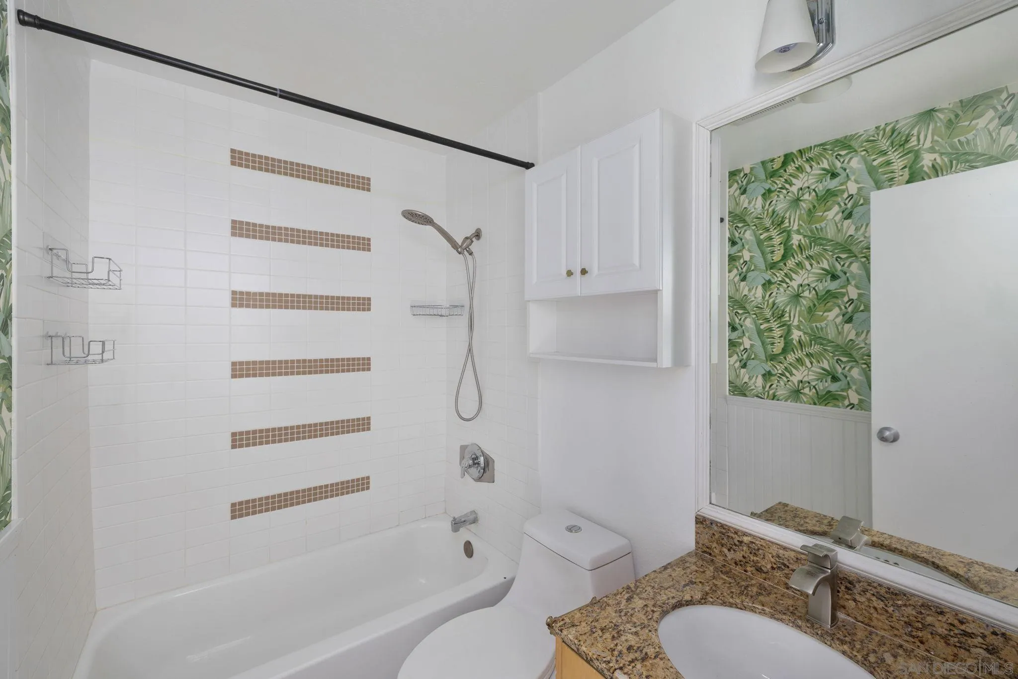 Photo #17: 250033688 Listing: Photo #17