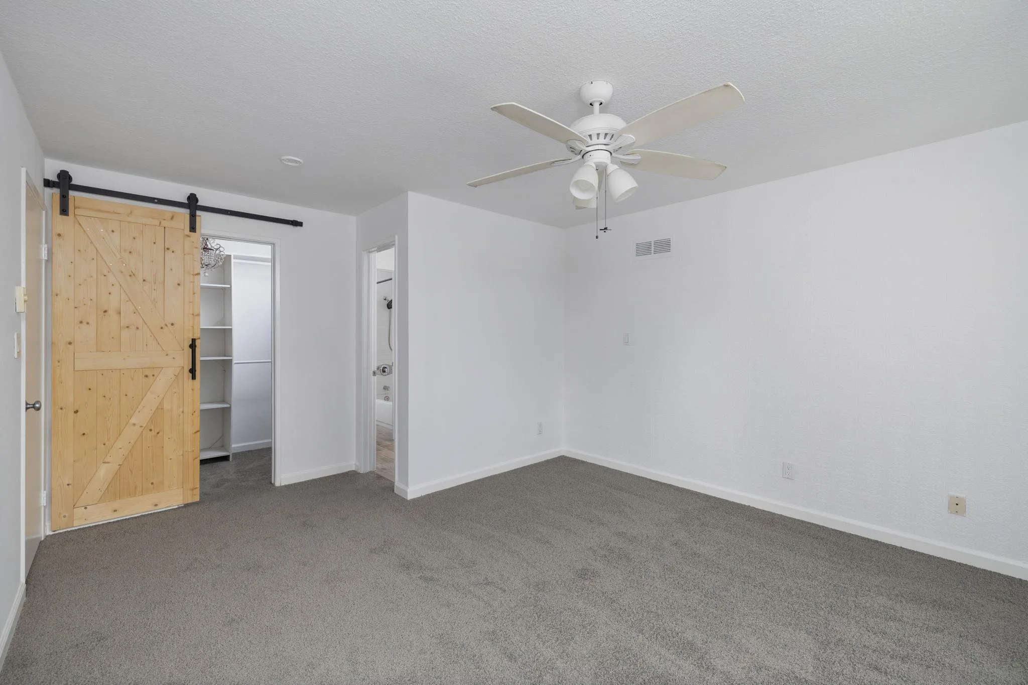 Photo #13: 250033688 Listing: Photo #13