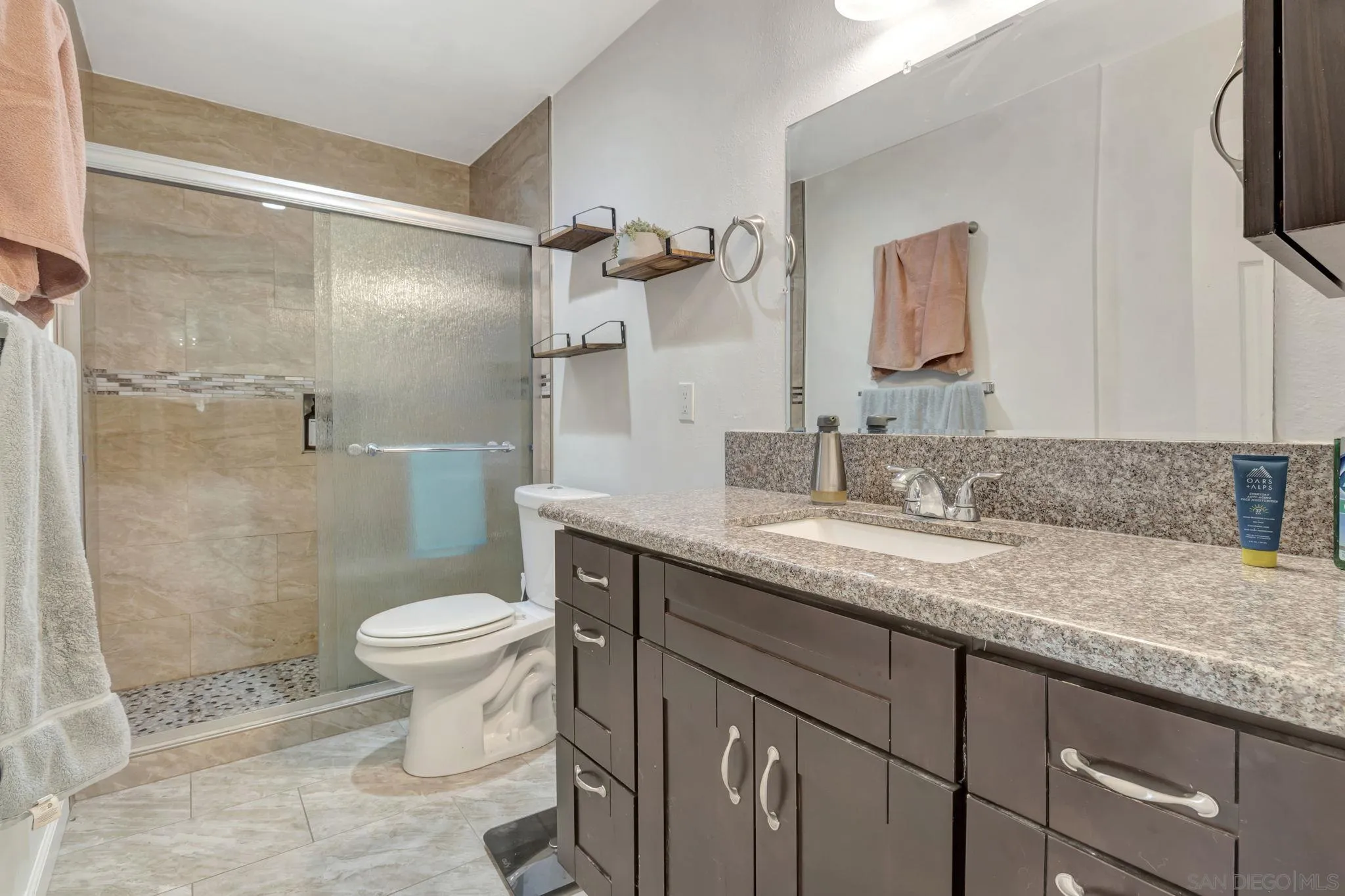 Photo #15: 250033690 Listing: Photo #15