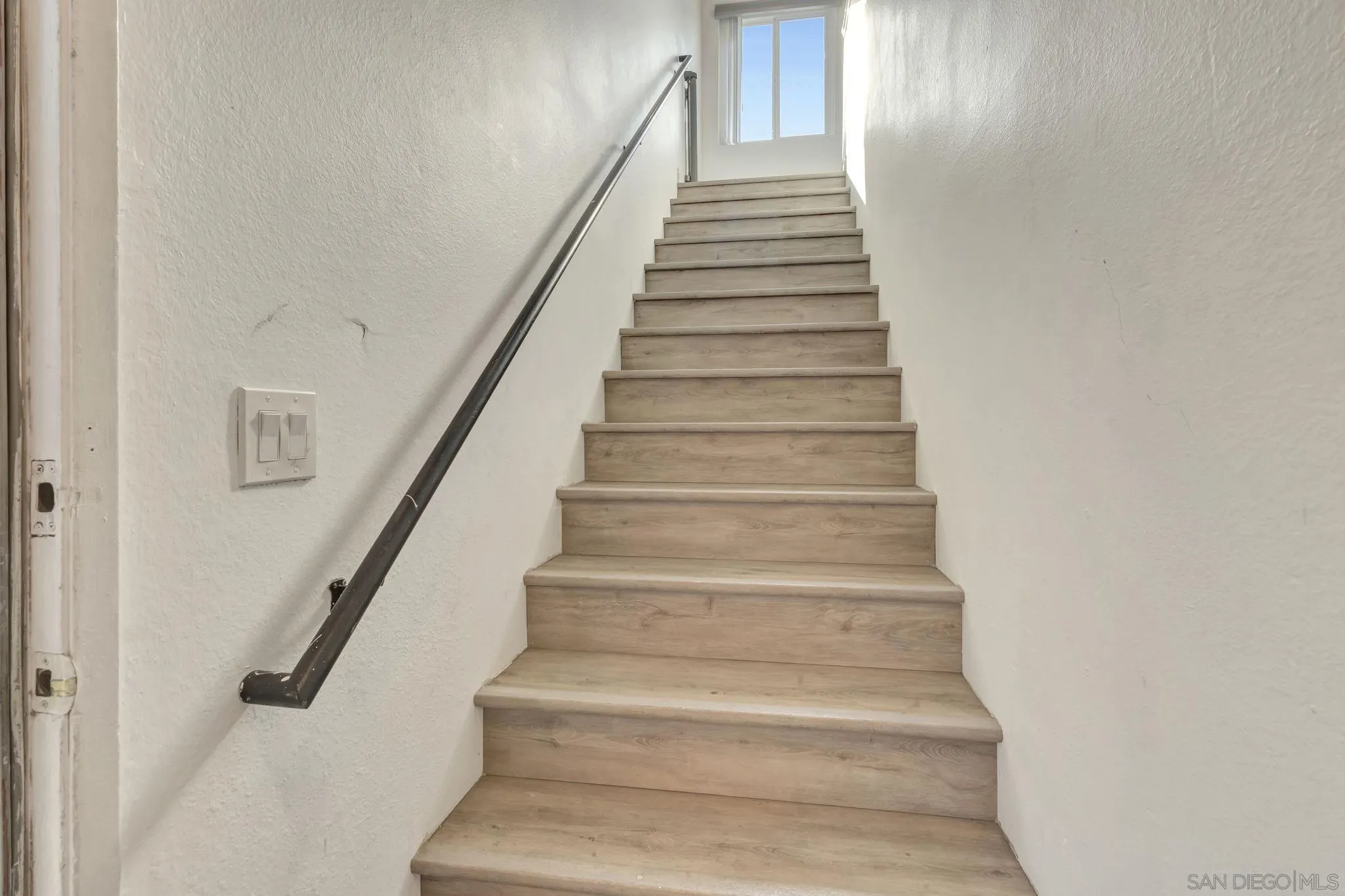 Photo #4: 250033690 Listing 