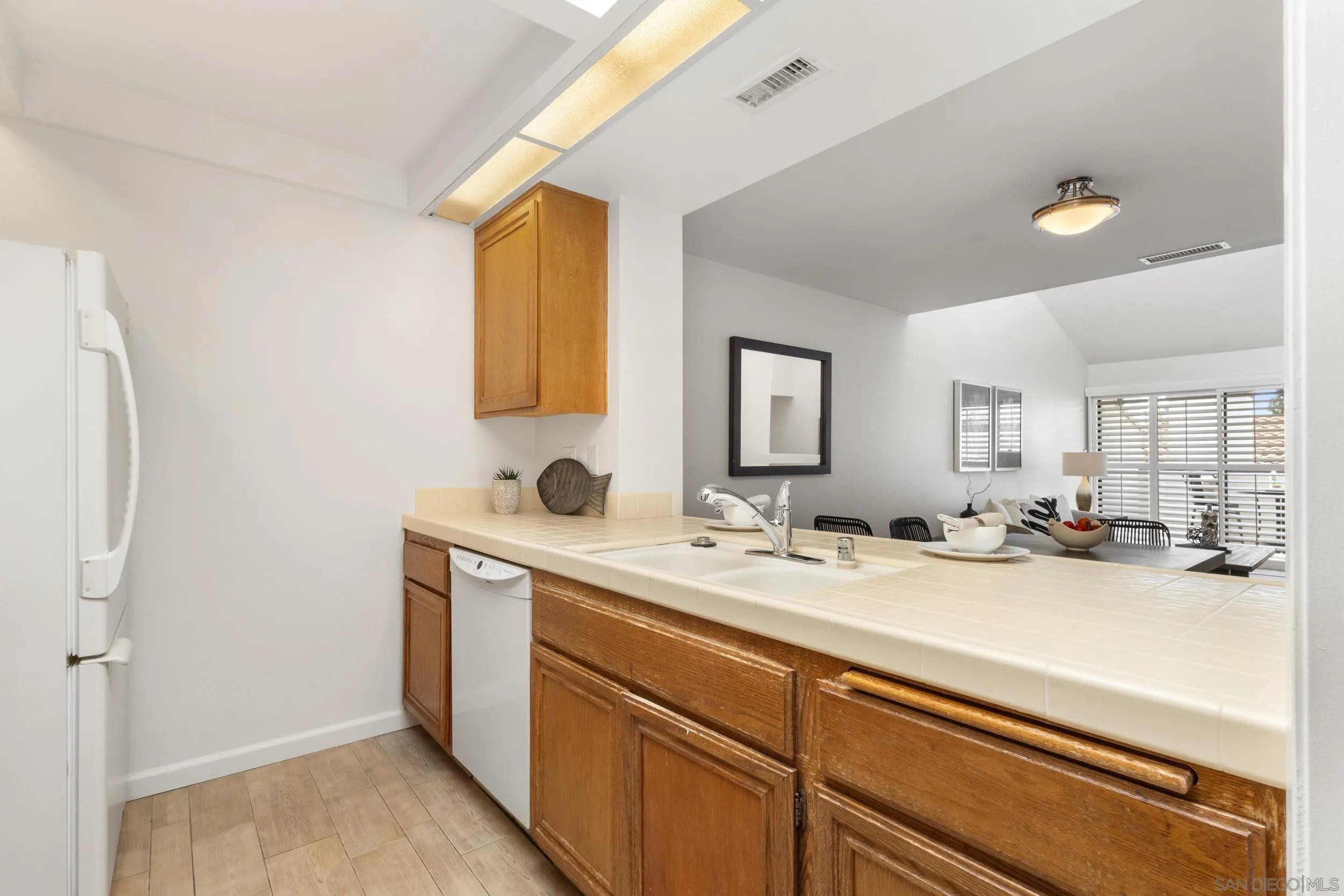 Photo #12: 250033691 Listing: Photo #12
