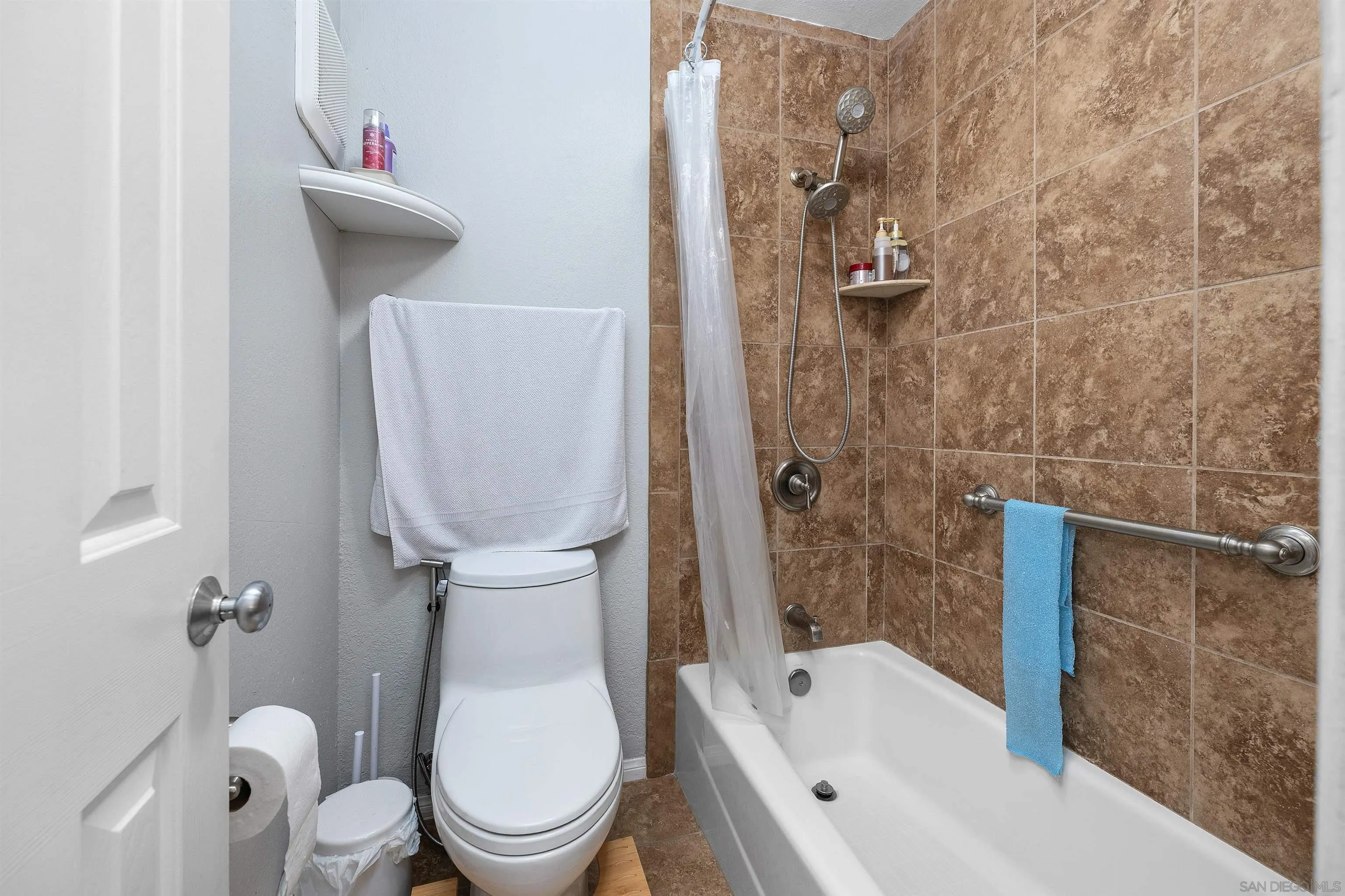 Photo #28: 250033692 Listing: Photo #28