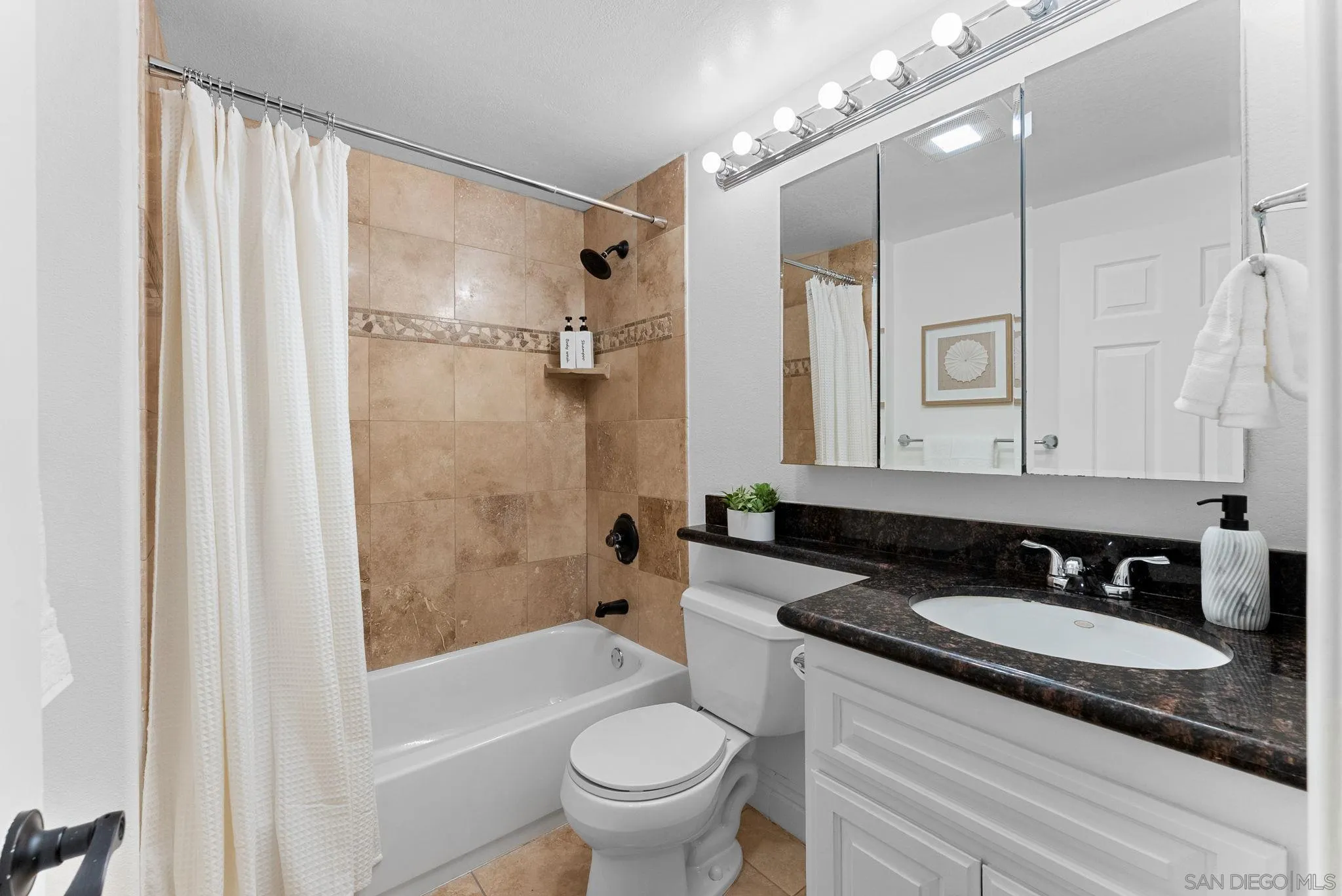 Photo #9: 250033694 Listing: Photo #9