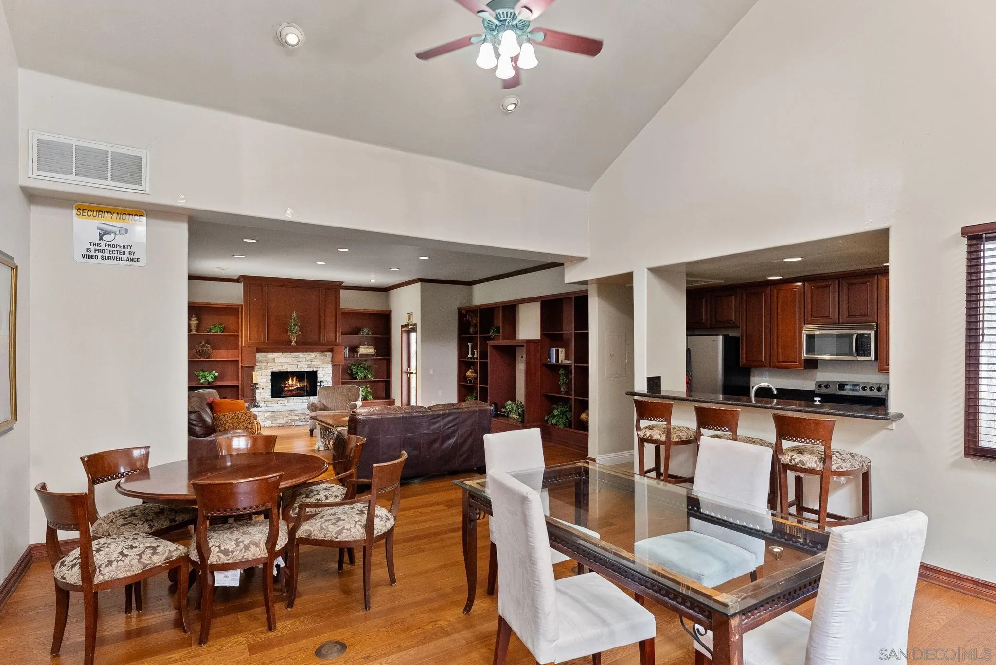 Photo #23: 250033694 Listing: Photo #23