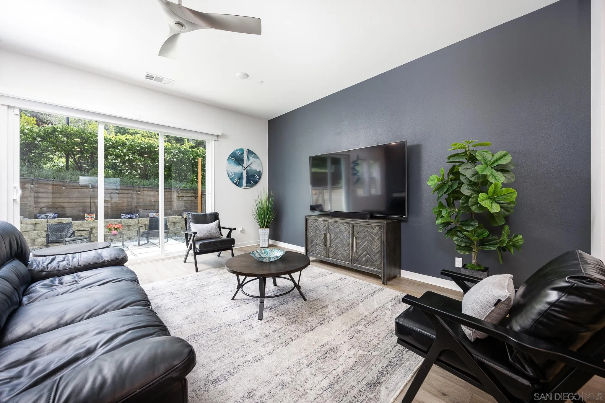 Photo #5: 250033697 Listing 