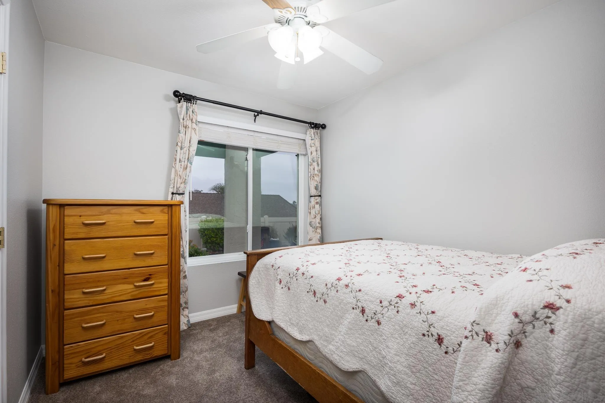https://cdn.realtyfeed.com/cdn/127/250033700/c4a6e22d4264f956ce6ed1fa2e3ad9dc.webp